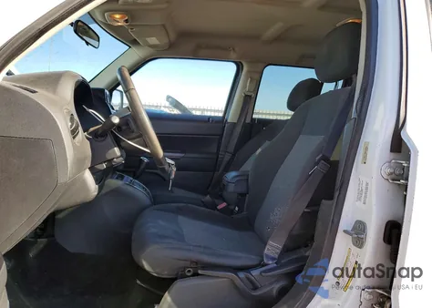 2014 Jeep Patriot Latitude z USA, uszkodzony, nr VIN 1C4NJRFB5ED707451